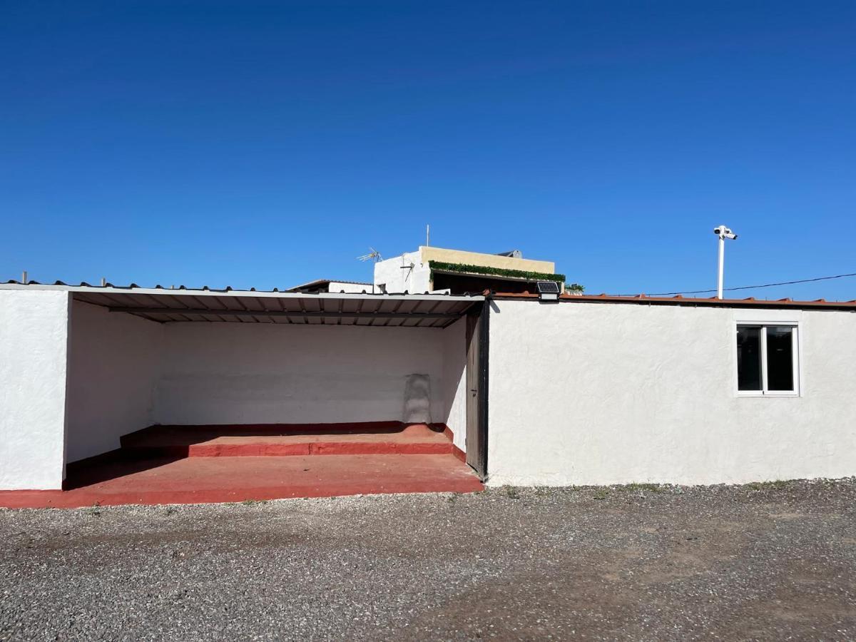 Valtisya Pool And Airport Guest House Telde Exterior photo