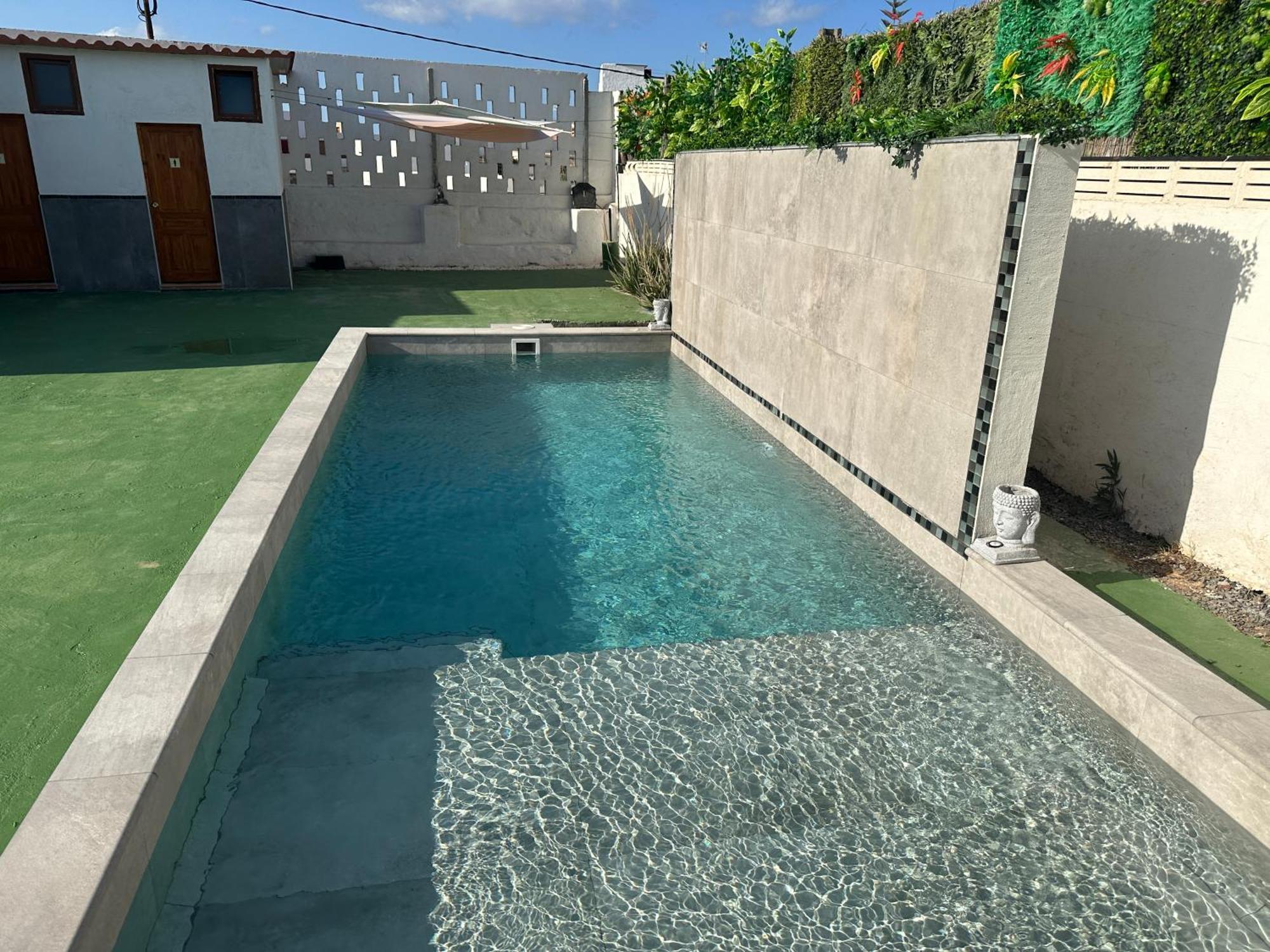 Valtisya Pool And Airport Guest House Telde Exterior photo